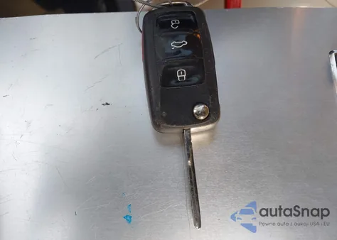 2012 Volkswagen Passat 2.5L Se z USA, uszkodzony, nr VIN 1VWBP7A35CC042329